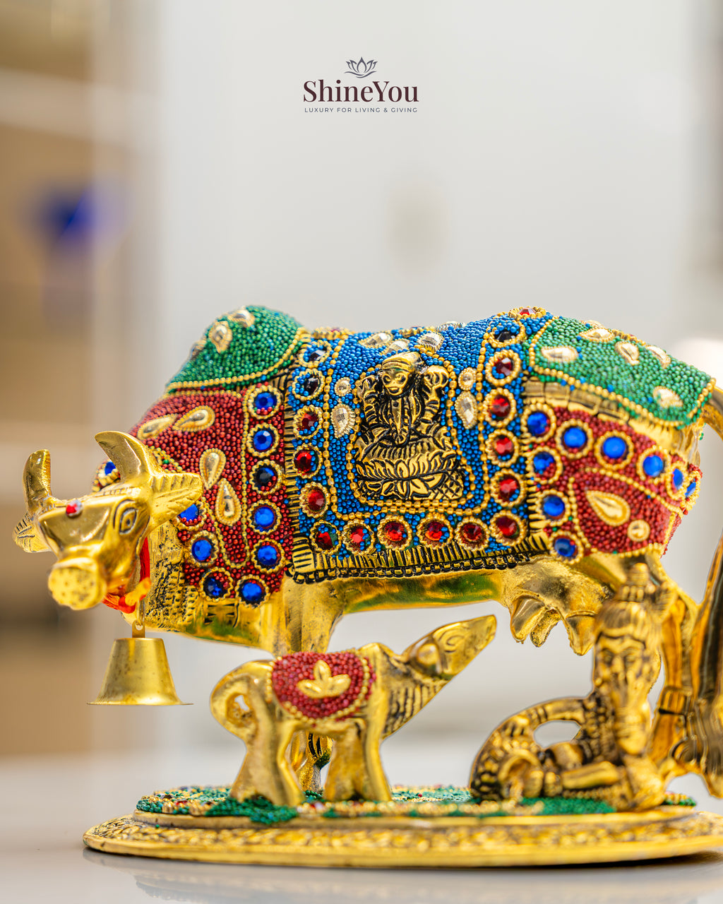 ShineYou Multicolour Kamdhenu Cow with Calf – Decorative Brass Idol with Lakshmi Motif & Lord Shiva